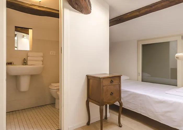 Del Nettuno * Bologne