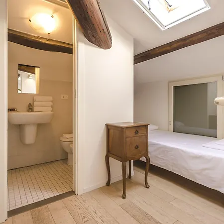 Del Nettuno * בולוניה