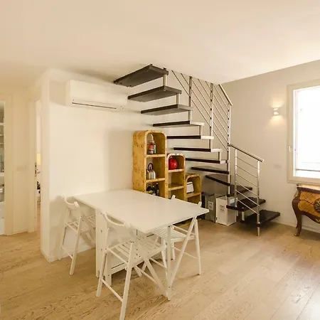 Apartment Del Nettuno Bologna
